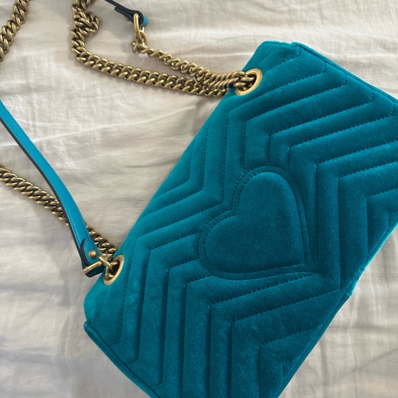 Authentic GUCCI GG MARMONT VELVET SHOULDER BAG - Picture 7 of 8